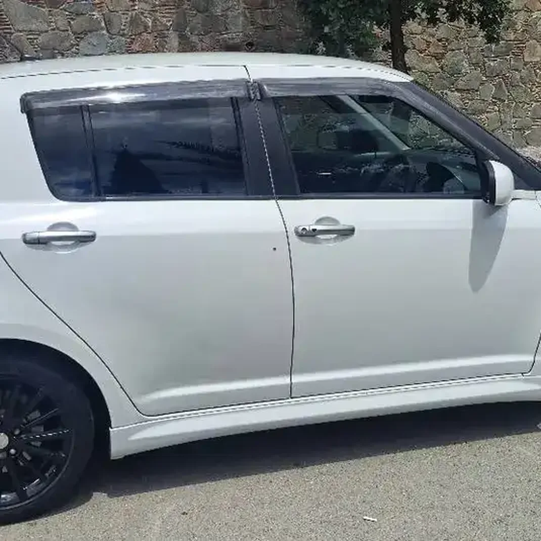 2004 Suzuki Swift 2,5L 2004 Cyprus