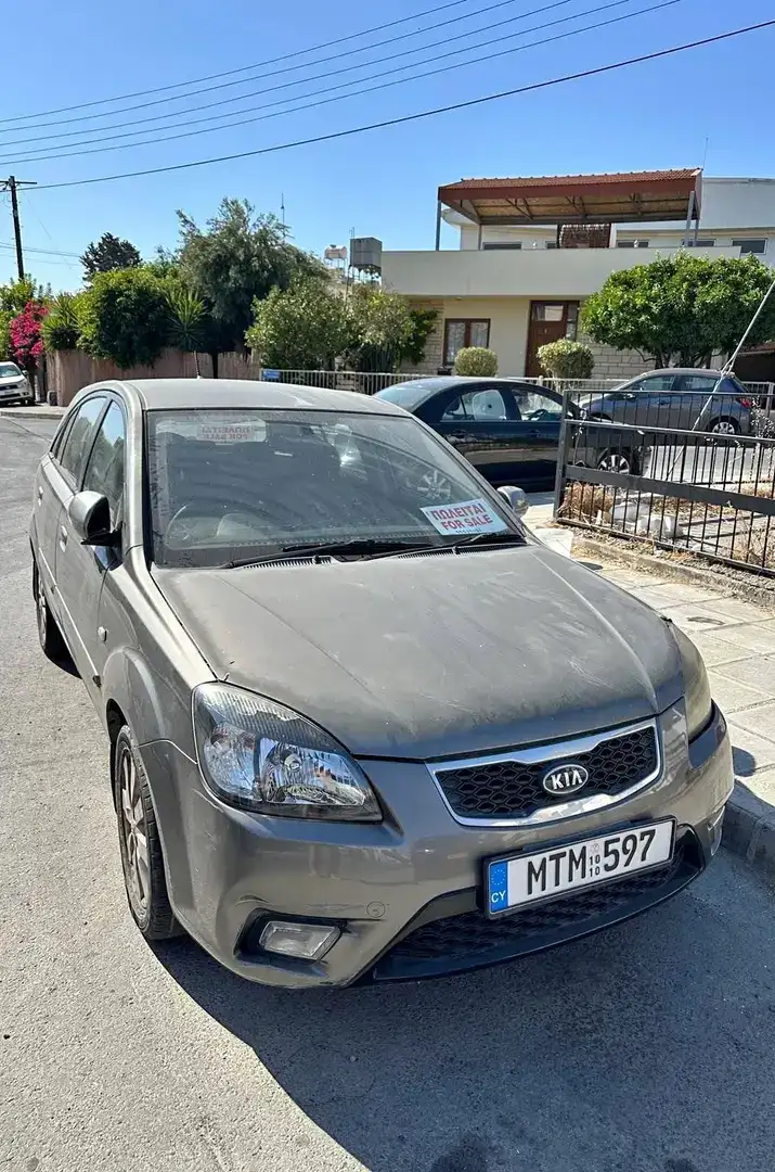 KIA RIO 2010