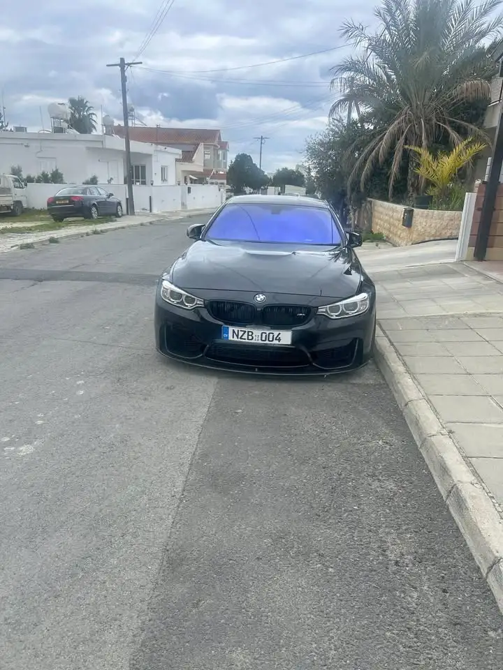 BMW M4 2015