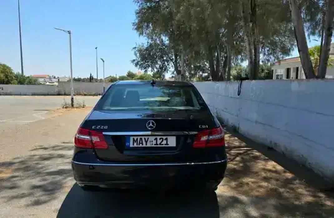2010 Mercedes E 7,9L 2010 Cyprus