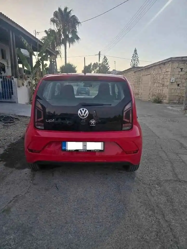 Volkswagen UP 2020