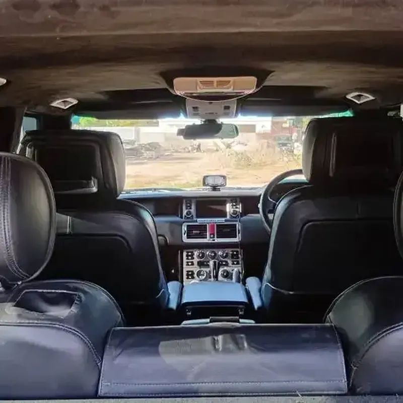 2026 Land-Rover Range-Rover 4,4L 2026 Cyprus