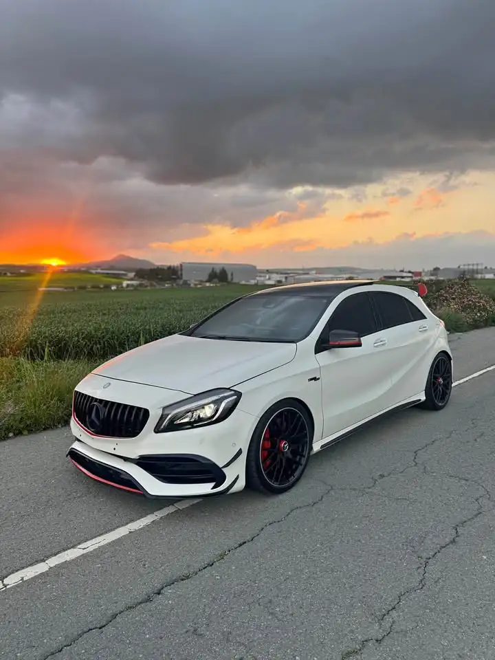 Mercedes A