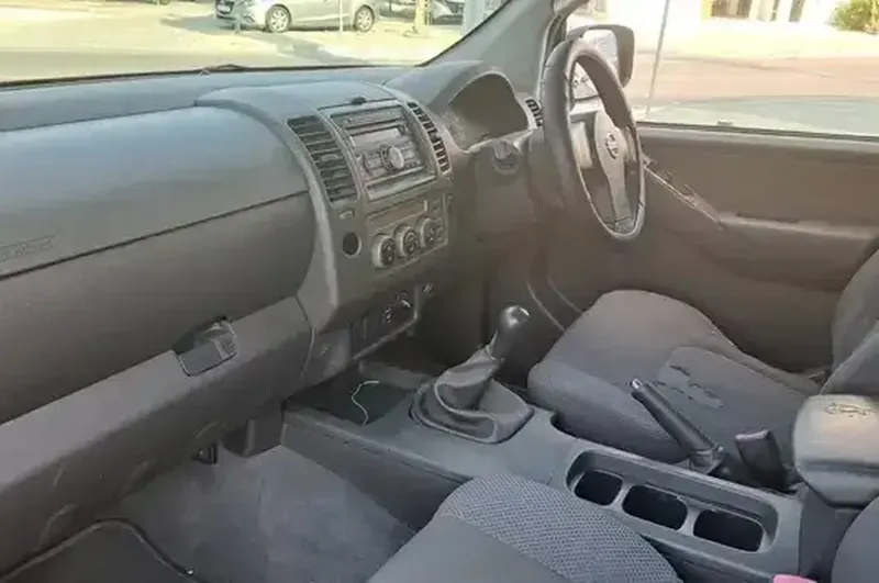 2009 Nissan Navara 2,5L 2009 Cyprus
