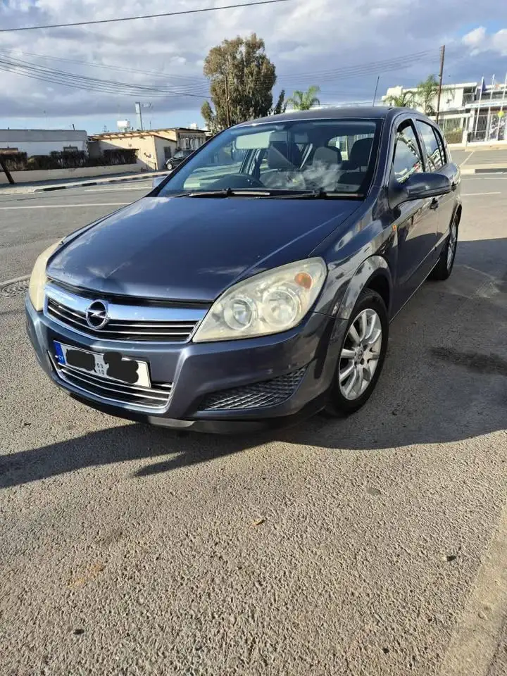 2010 Opel Astra 1,6L 2010 Cyprus