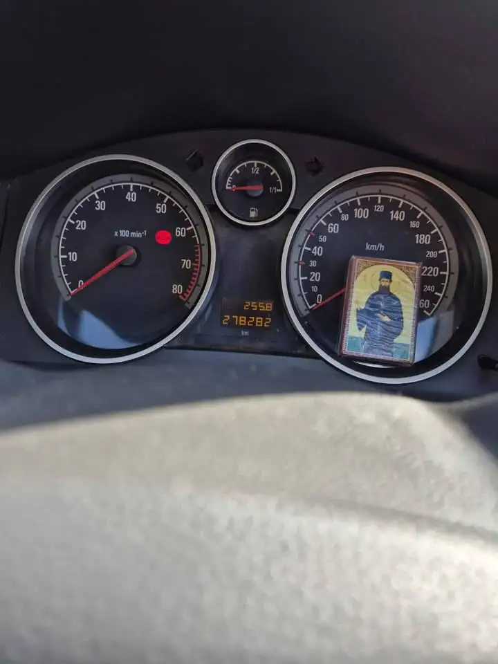 2010 Opel Astra 1,6L 2010 Cyprus