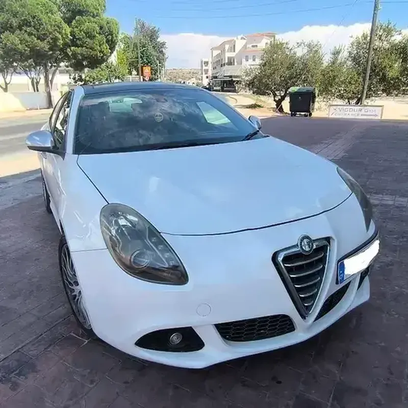 2012 Alfa Julieta 2012 Cyprus
