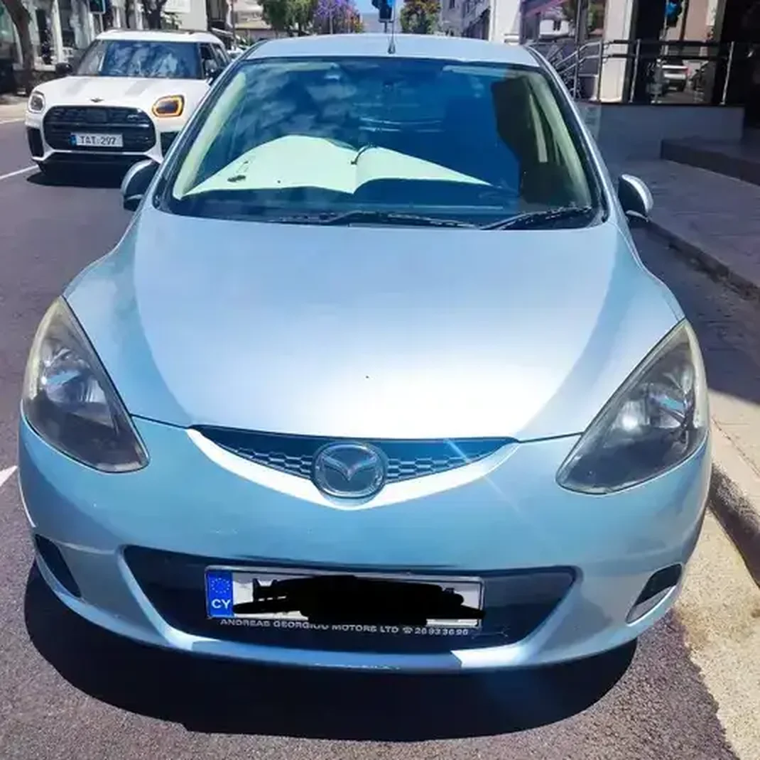 Mazda Demio 2011