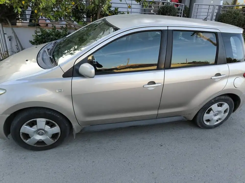 2003 Toyota IST 2003 Cyprus
