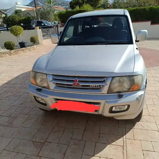 2000 Mitsubishi Pajero 3,2L 2000 Cyprus