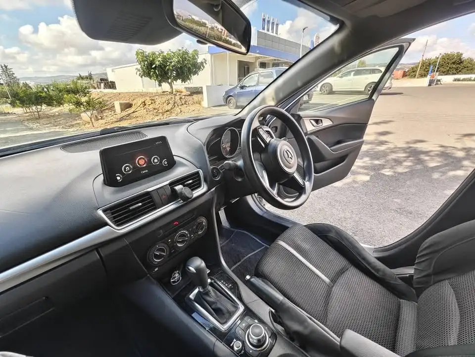 Mazda Axela 1,5L 2017