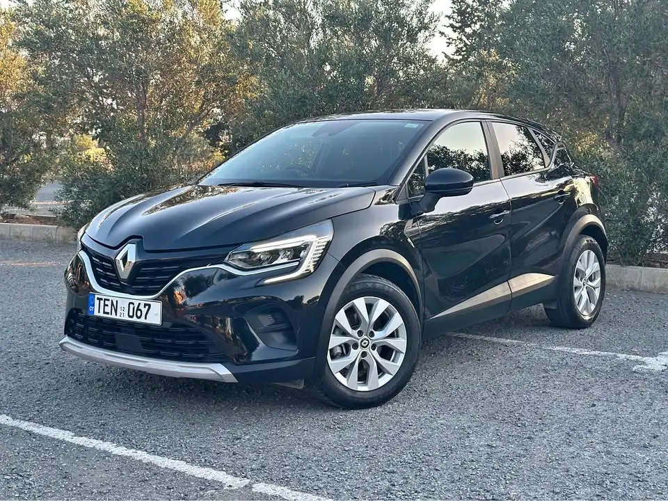 2022 Renault Captur 1,6L 2022 Cyprus