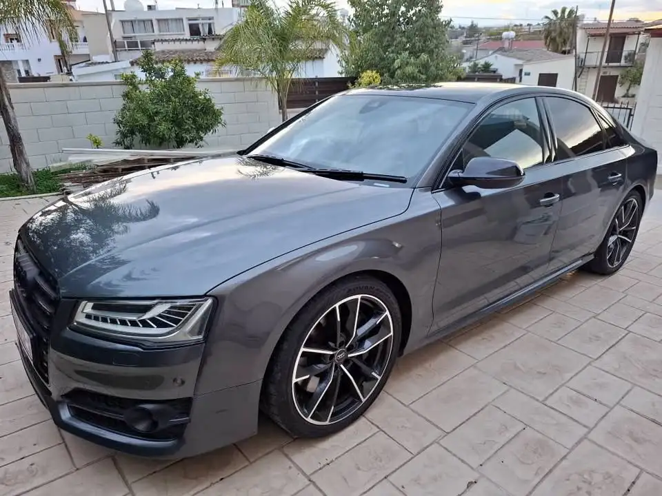 Audi S8 2017