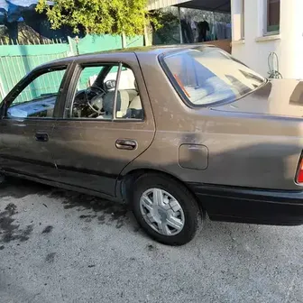Mitsubishi Carisma 1,6L 2000