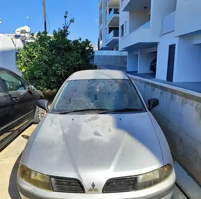 2000 Mitsubishi Carisma 1,6L 2000 Cyprus