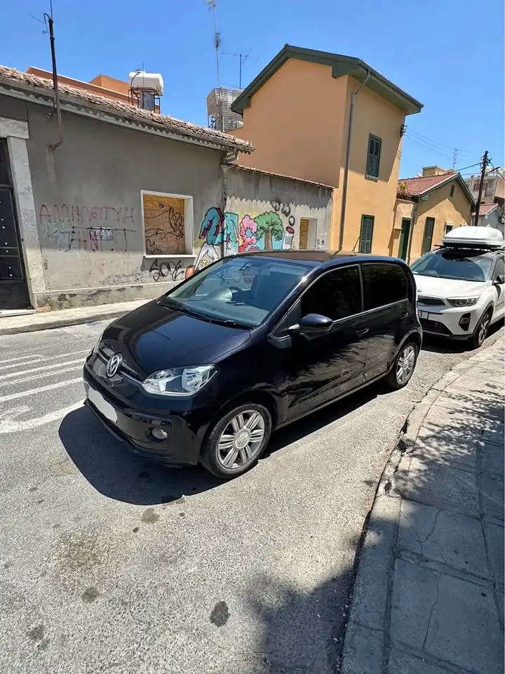 Volkswagen UP 2019