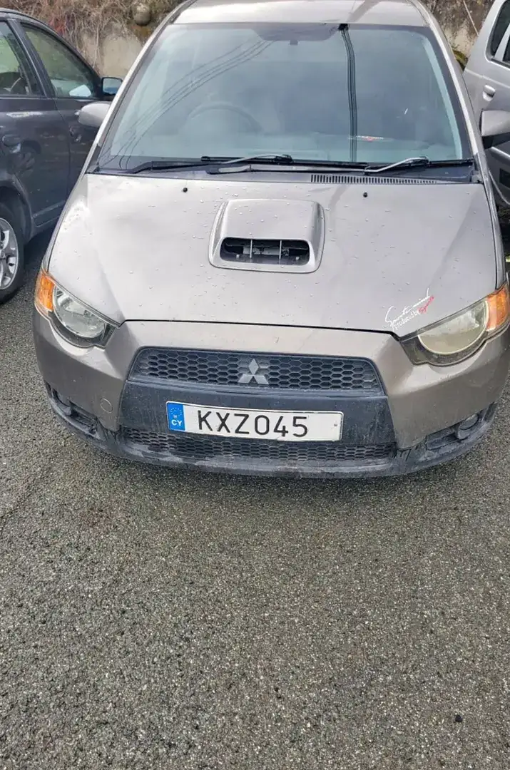 Mitsubishi Colt 2010