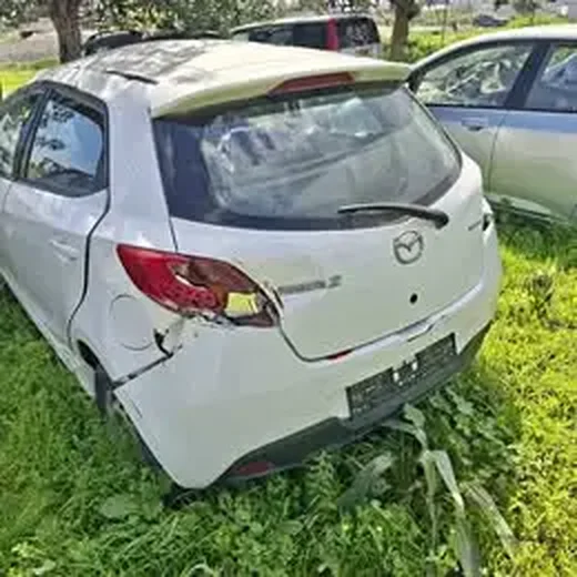 Mazda Demio 2011