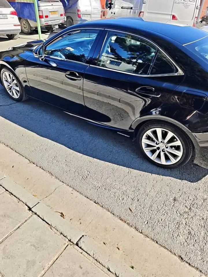 Lexus IS 2,5L 2014