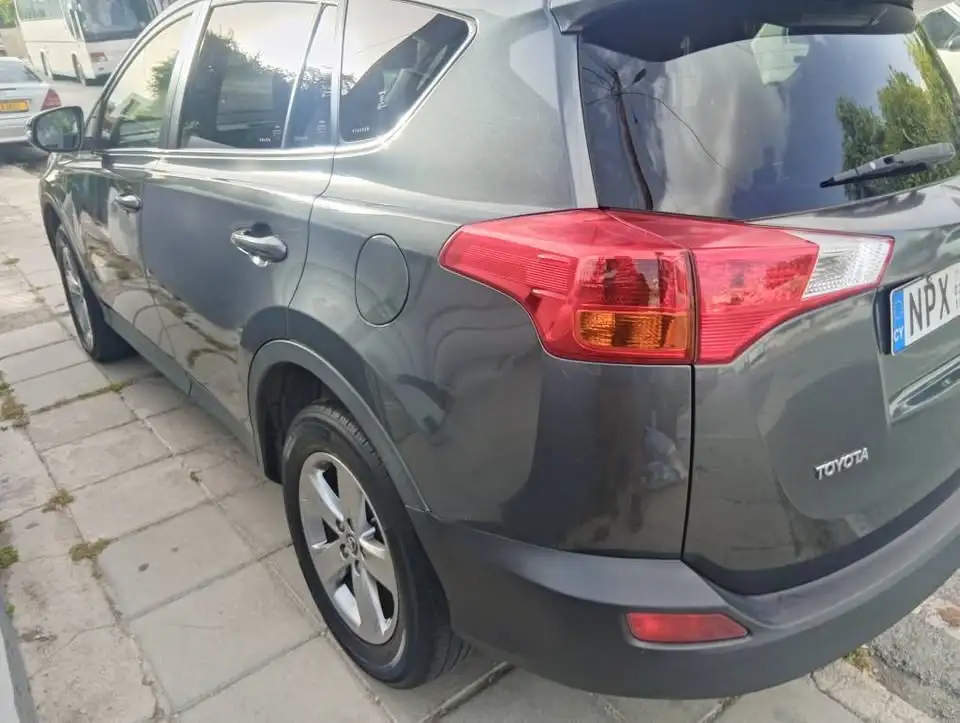 Toyota Rav4 2,5L 2015
