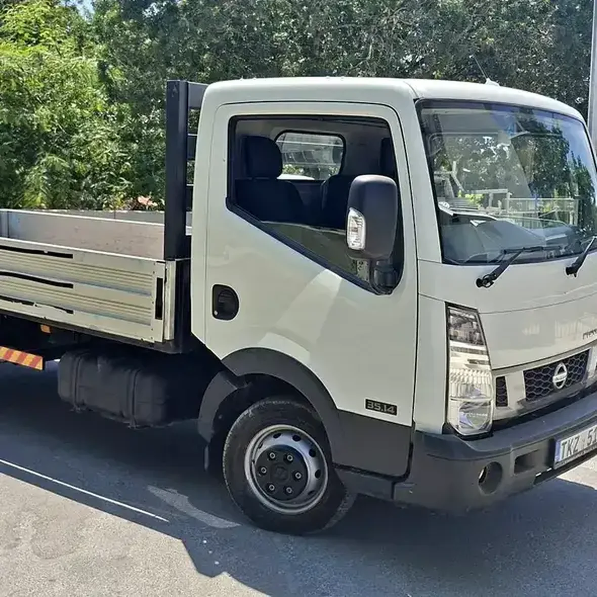 Peugeot 2015 in very good working condition.
94000880