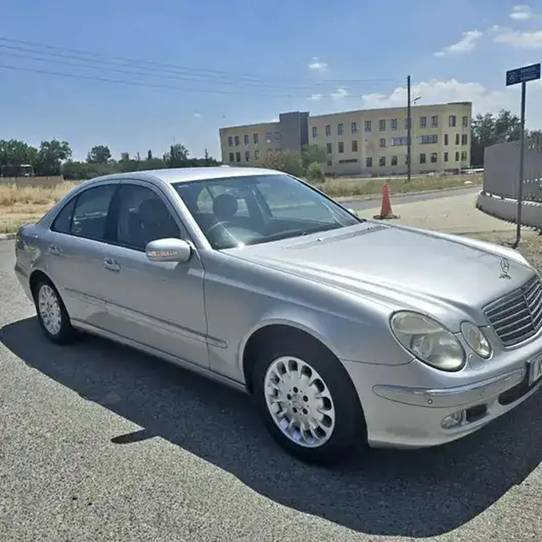 2005 Mercedes E 2005 Cyprus
