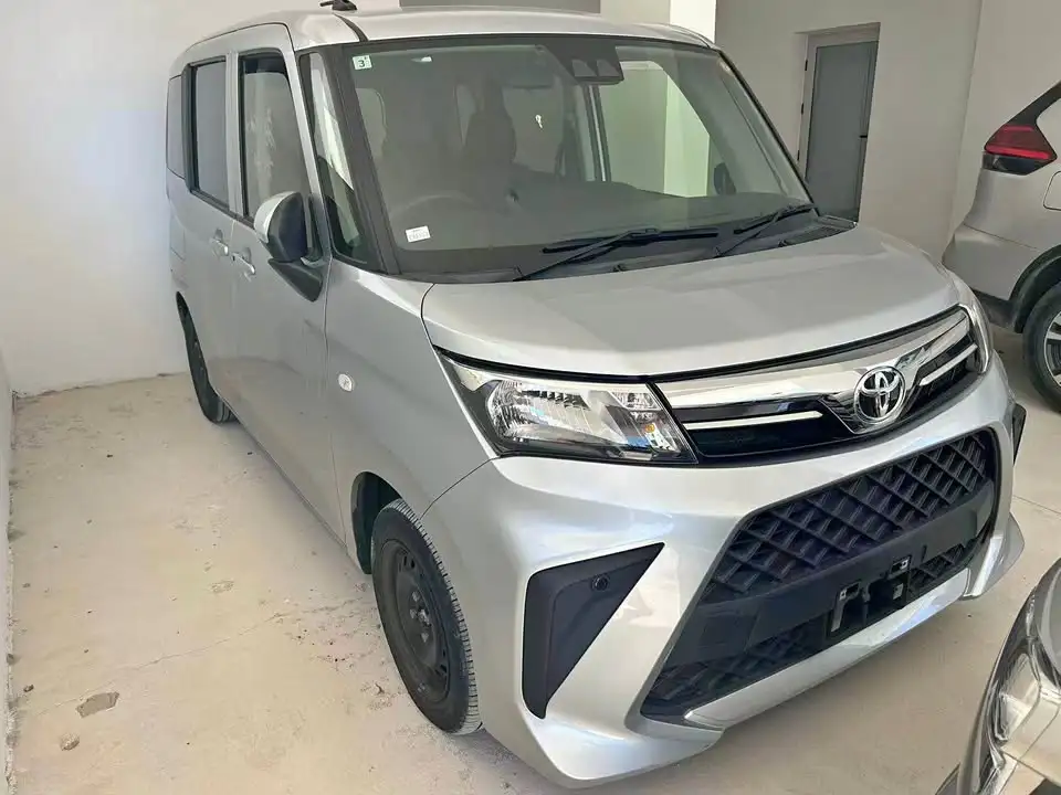 2022 Toyota Roomy 1,0L 2022 Cyprus