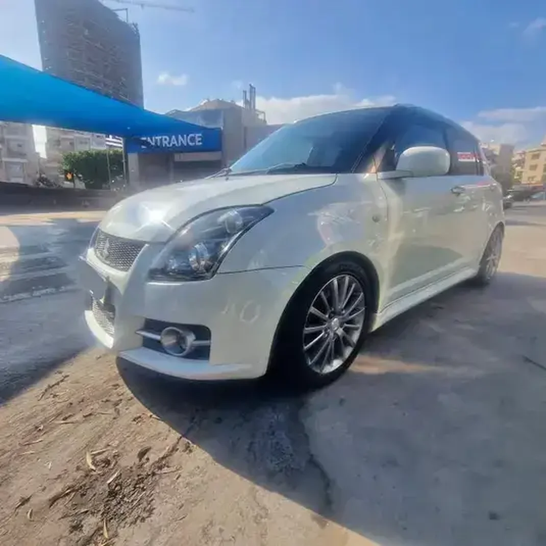 2013 Suzuki Swift 2,1L 2013 Cyprus