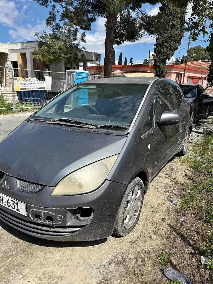 Mitsubishi Colt