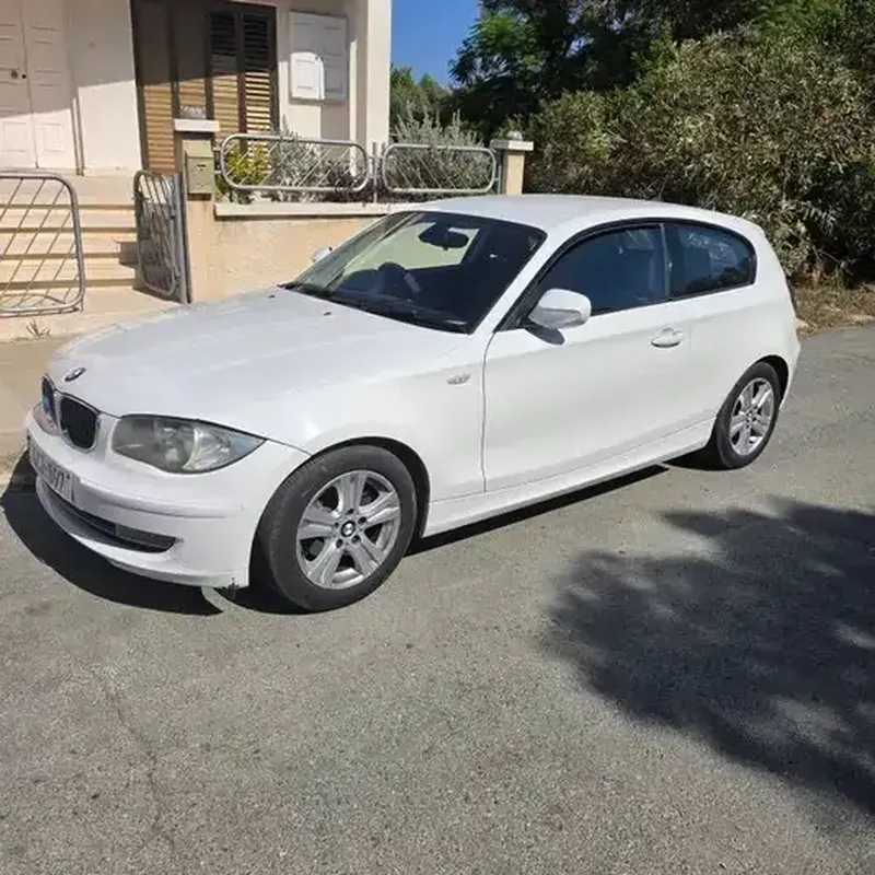2011 BMW 1 4,0L 2011 Cyprus