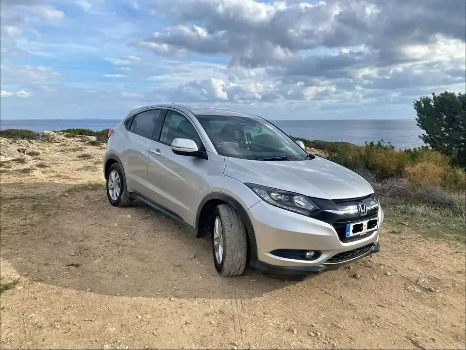 Honda Vezel 2016