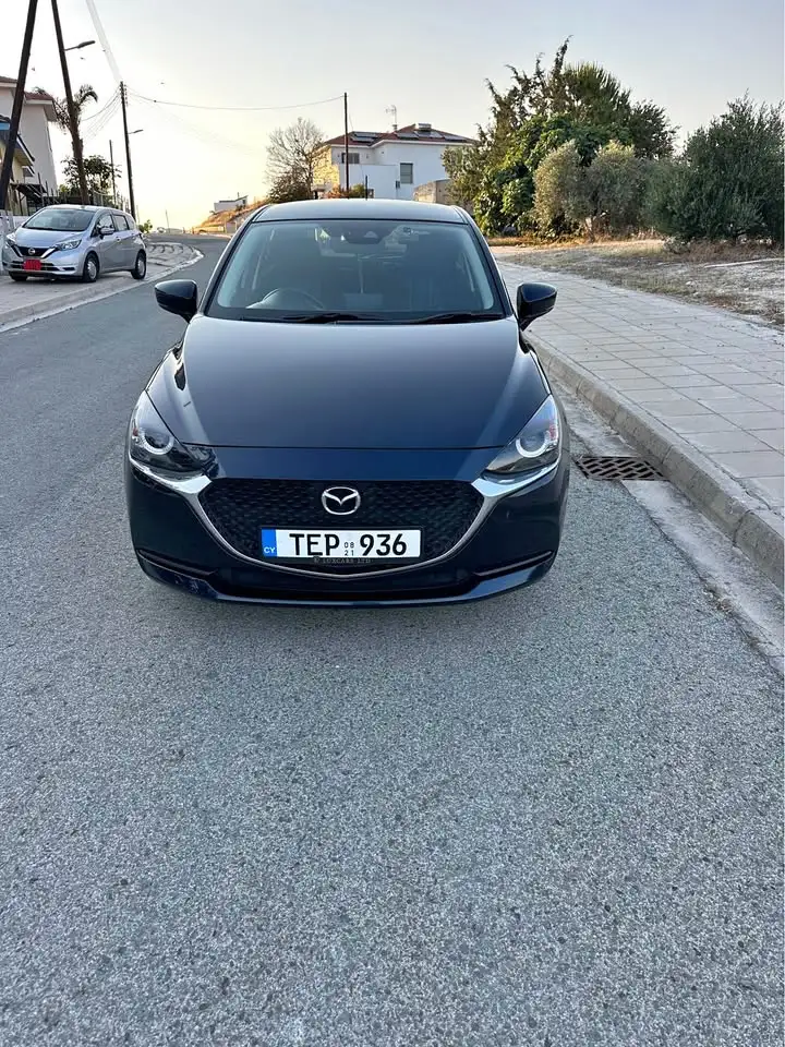 Mazda 2 2021