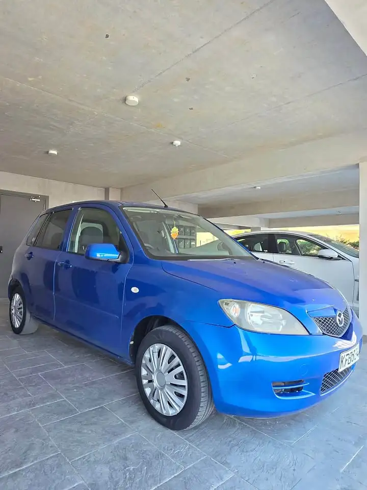 Mazda Demio 2004