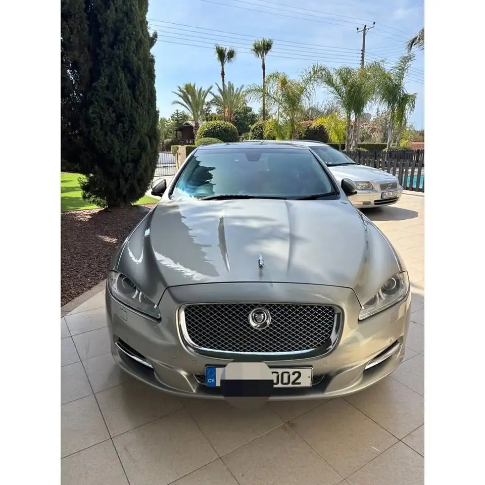 Jaguar XJ 2012