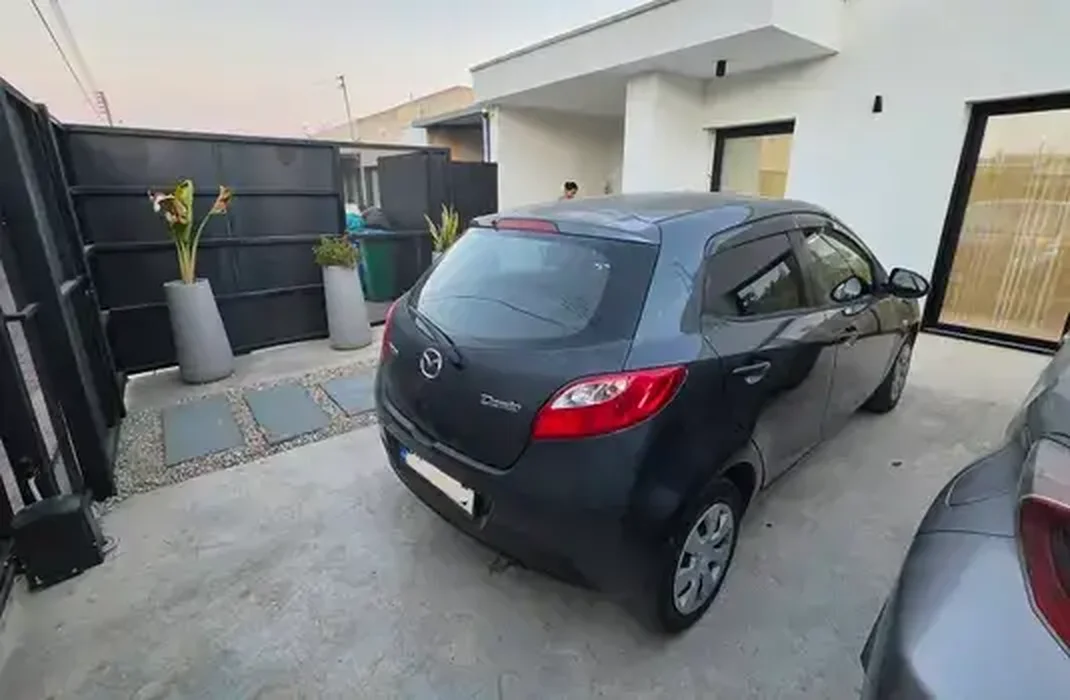 2012 Mazda Demio 1,3L 2012 Cyprus