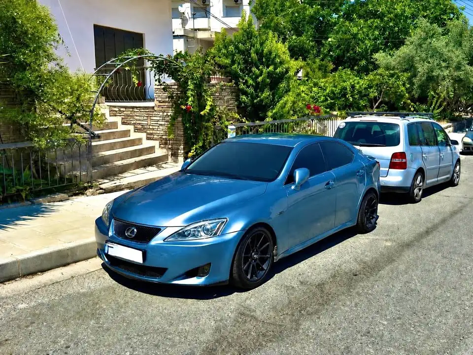Lexus Is220D
