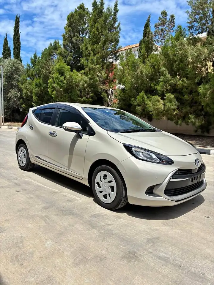 Toyota Aqua 1,5L 2023