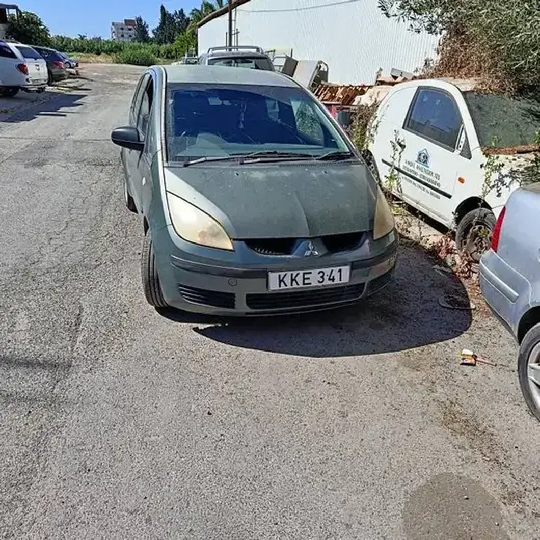 1999 Nissan March 1,0L 1999 Cyprus