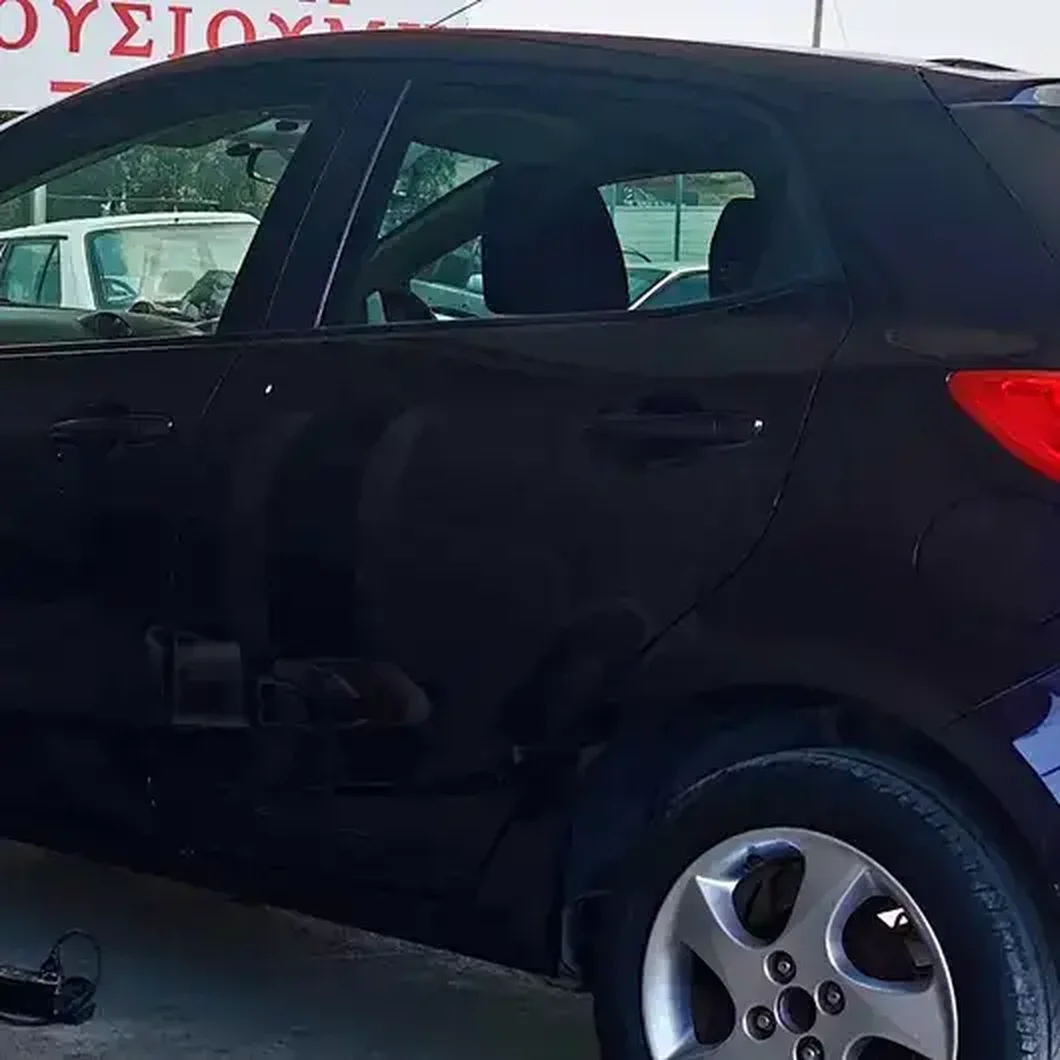 1999 Nissan March 1,0L 1999 Cyprus