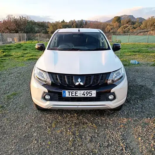 Mitsubishi L200 2016