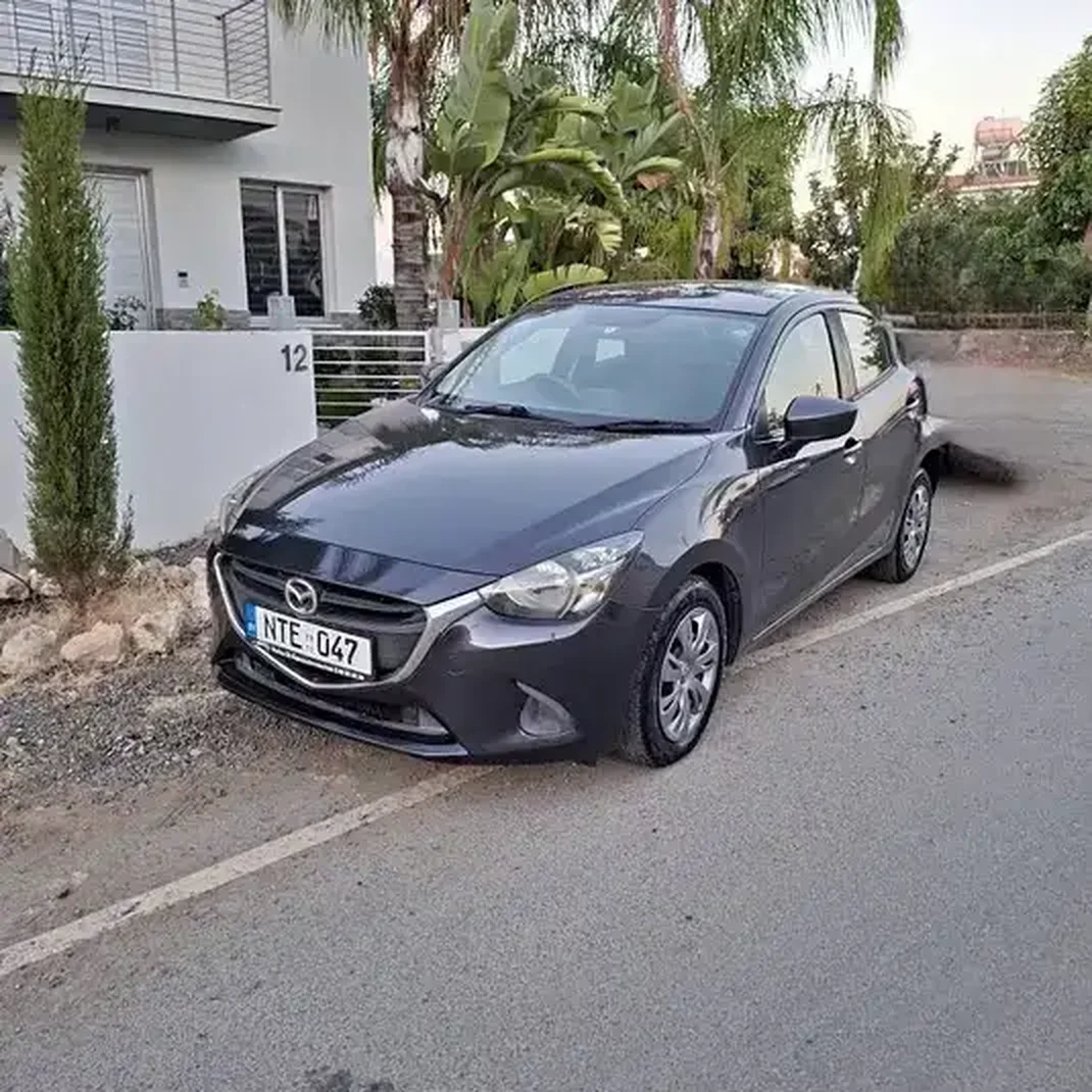 Mazda Demio 1,3L 2015
