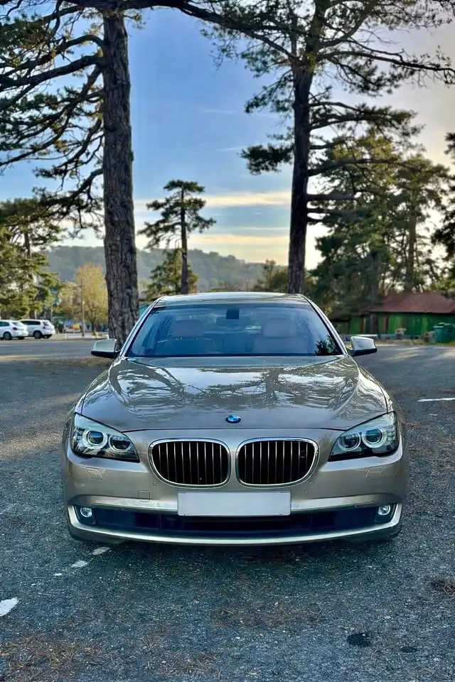 BMW 7 3,0L 2010