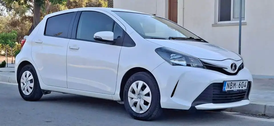 Toyota Vitz 1,3L 2015