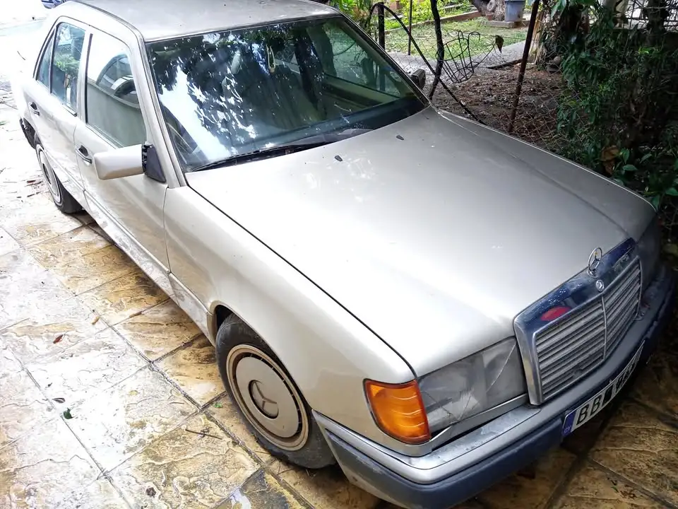 1992 Mercedes W 1992 Cyprus