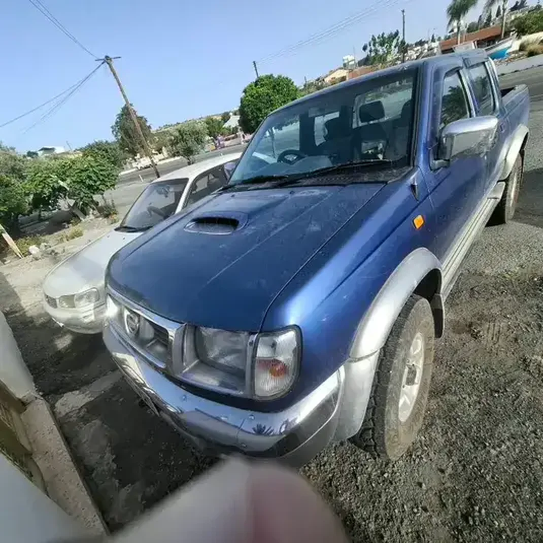 Nissan Navara 2001