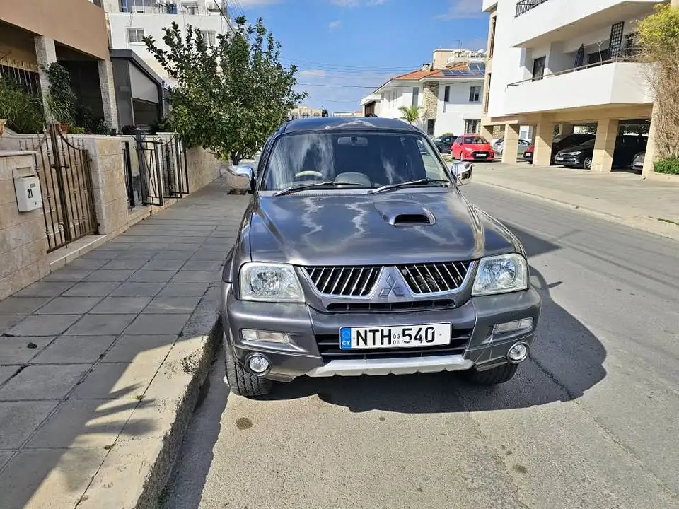 Mitsubishi L200 2006