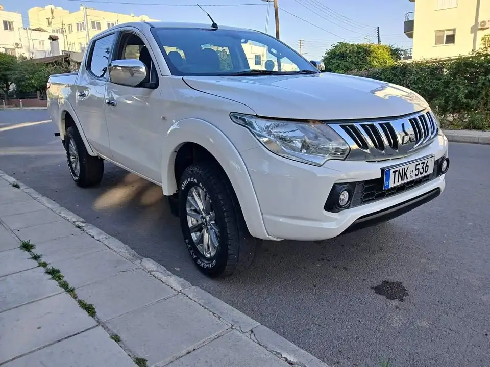 Mitsubishi L200 2,4L 2016