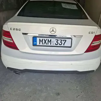 Mercedes C 2015