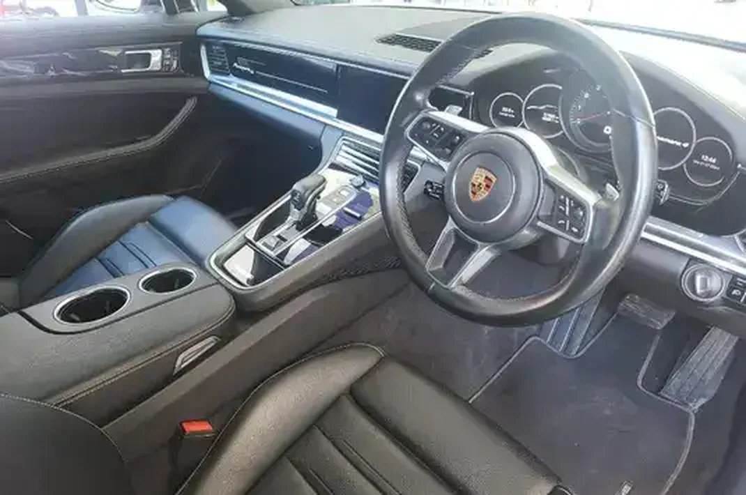 2020 Porsche Panamera 2020 Cyprus