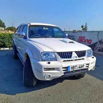 Mitsubishi L200 2,5L 2006